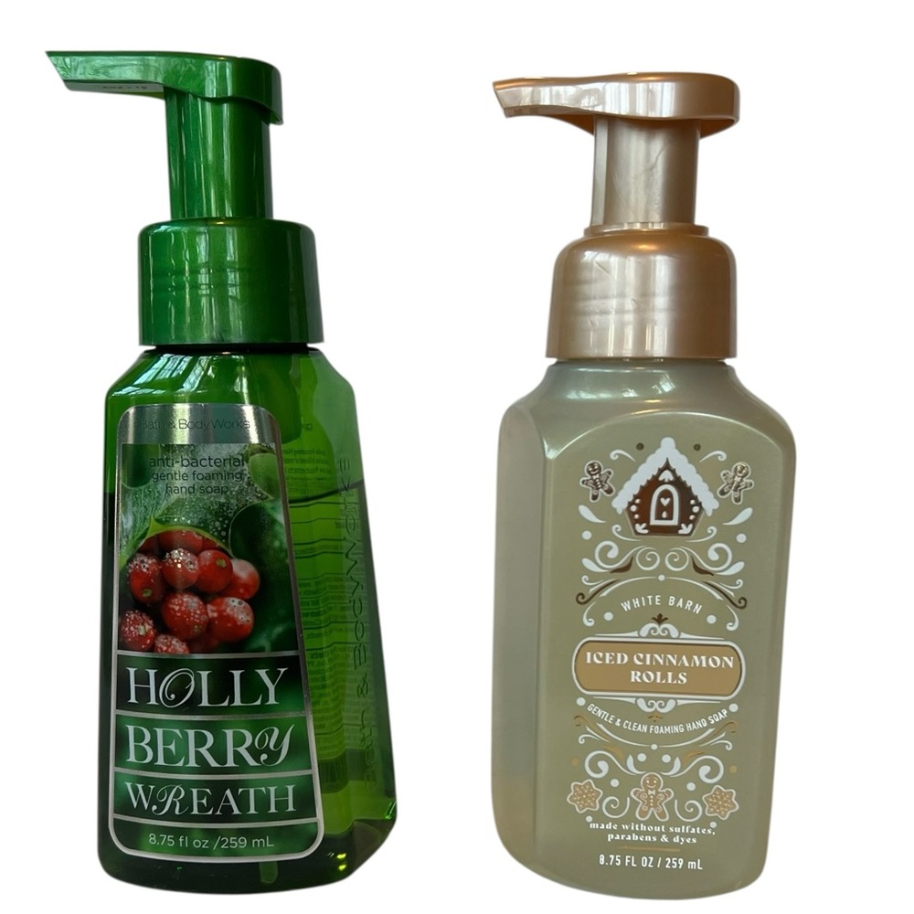 Bath & Body Works White Barn Hand Soaps Holly‎ Berry Wreath Iced Cinnamon Rolls
